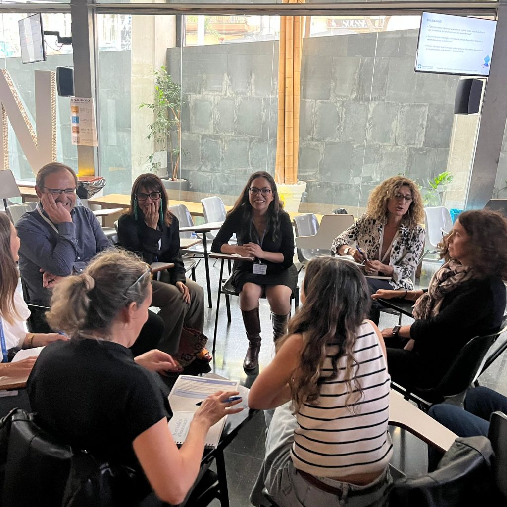 Un dels grups de treball de la jornada